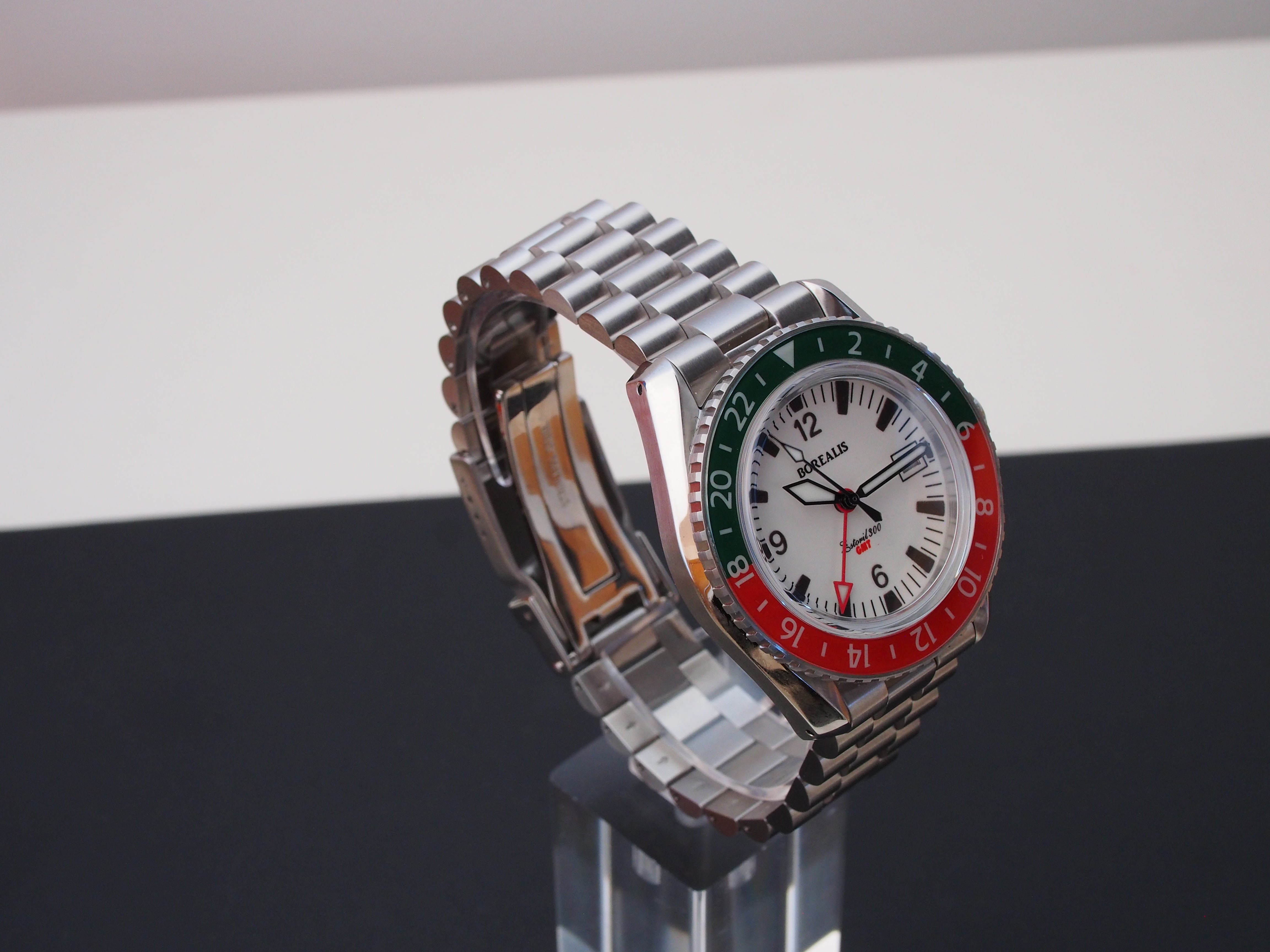 Borealis Estoril 300 GMT Lumed Dial Portugal Red Green Bezel