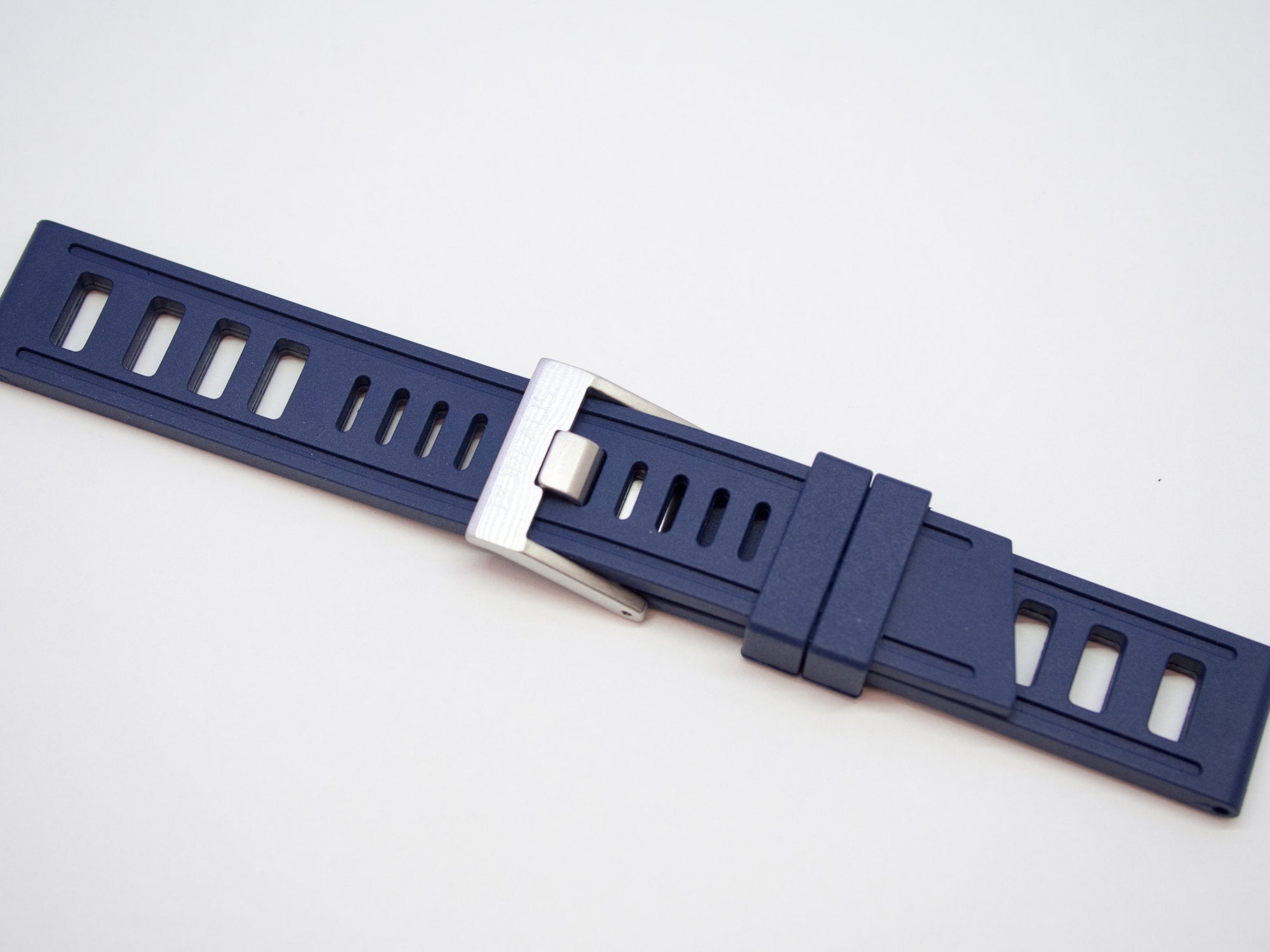 Borealis vulcanized rubber strap 2025